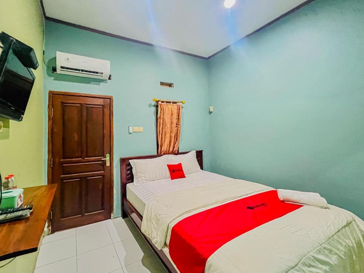 Reddoorz Near Sunrise Mall Mojokerto Exterior photo
