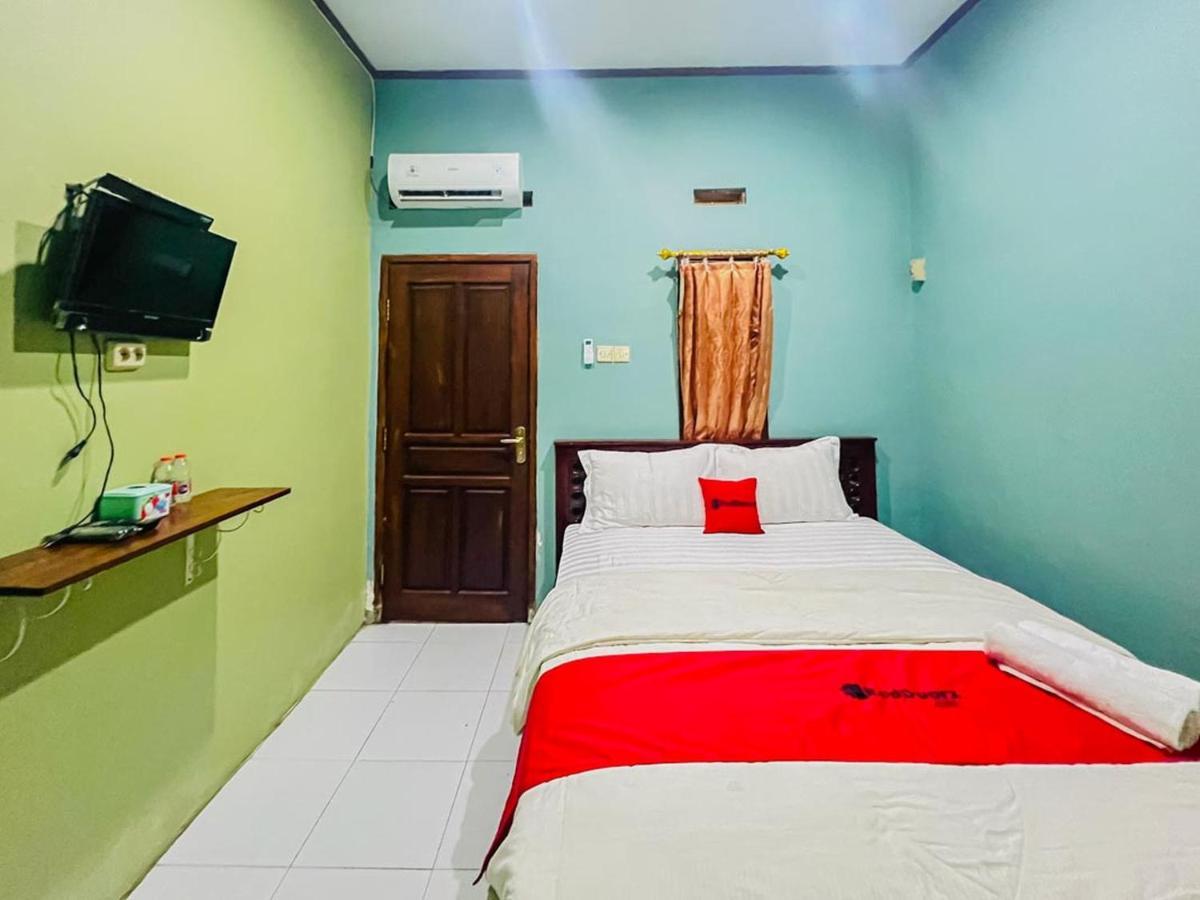 Reddoorz Near Sunrise Mall Mojokerto Exterior photo