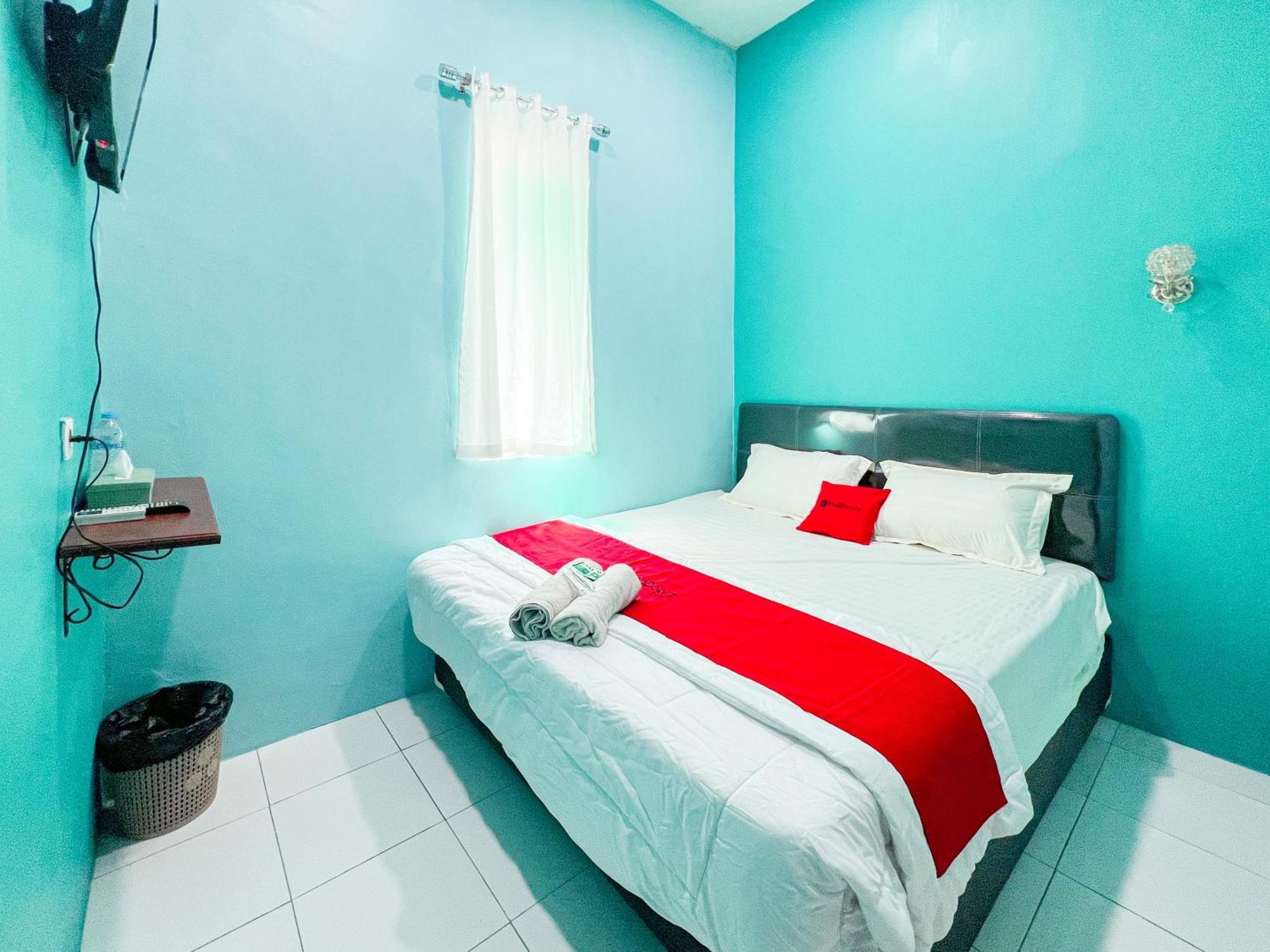 Reddoorz Near Sunrise Mall Mojokerto Exterior photo