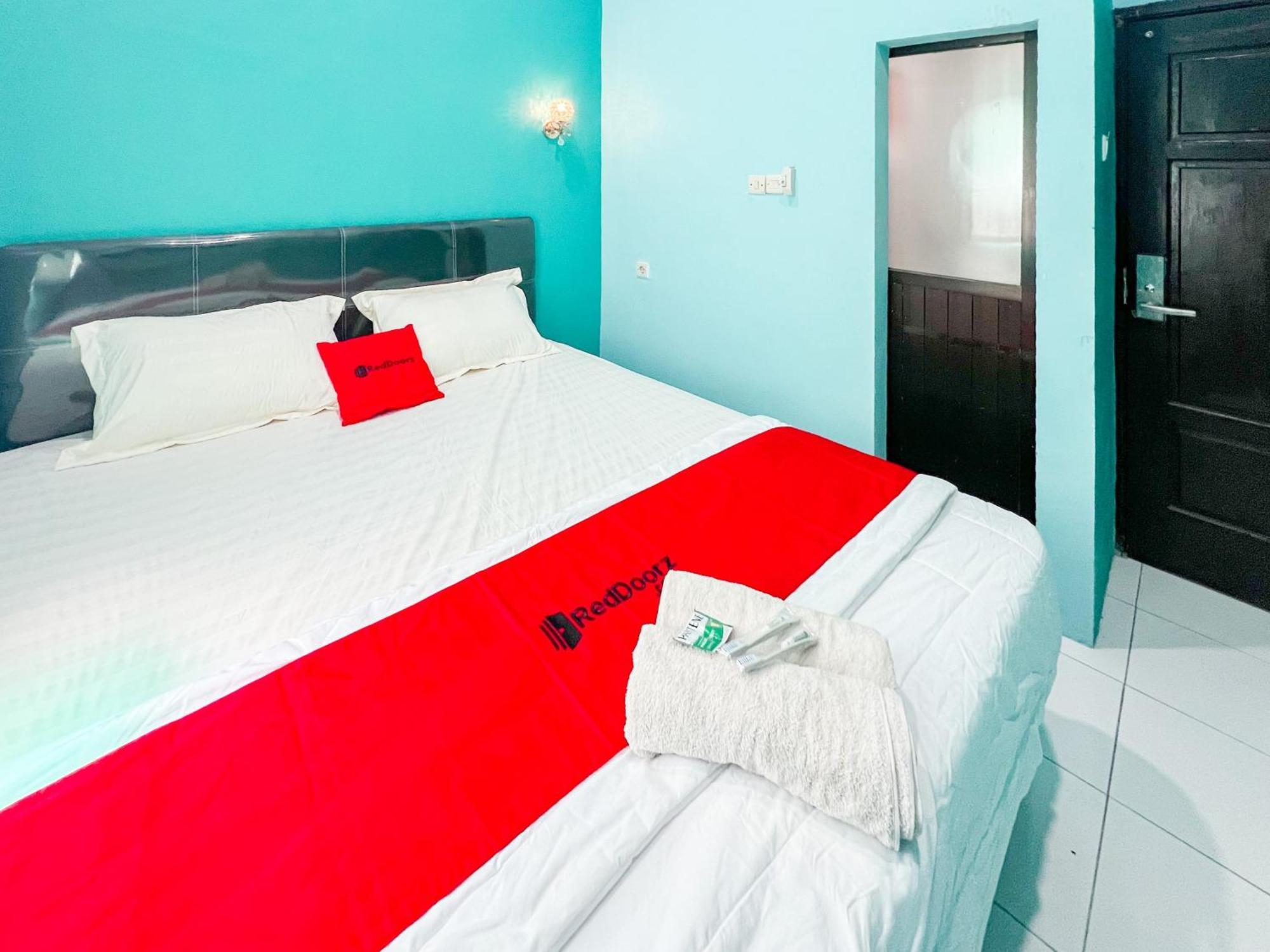 Reddoorz Near Sunrise Mall Mojokerto Exterior photo