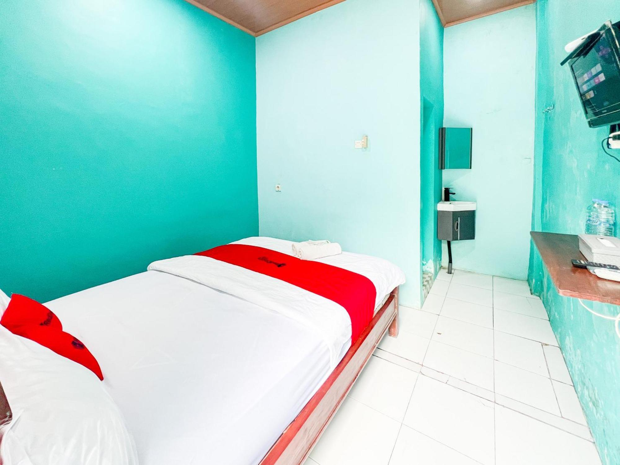 Reddoorz Near Sunrise Mall Mojokerto Exterior photo