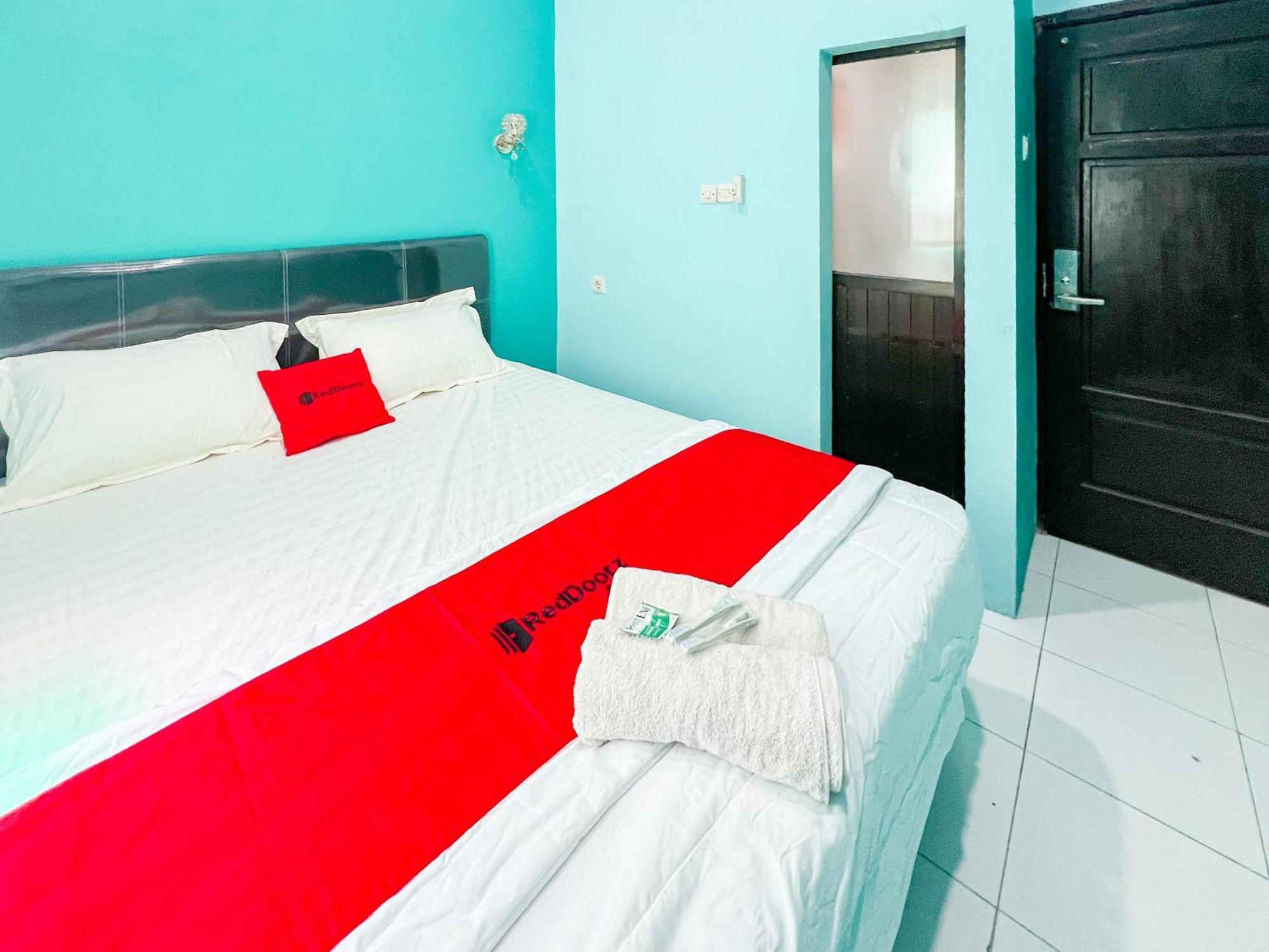 Reddoorz Near Sunrise Mall Mojokerto Exterior photo