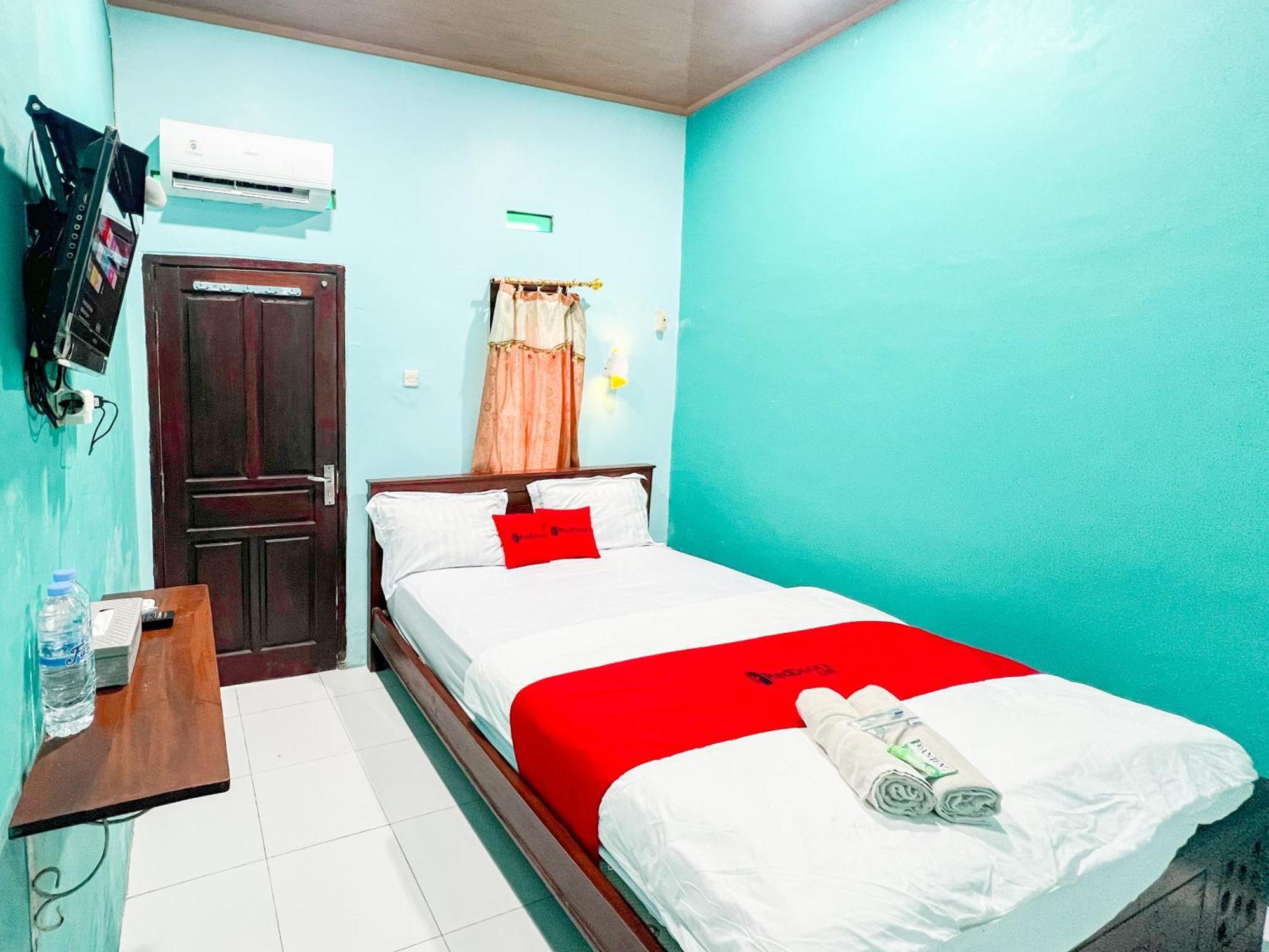 Reddoorz Near Sunrise Mall Mojokerto Exterior photo