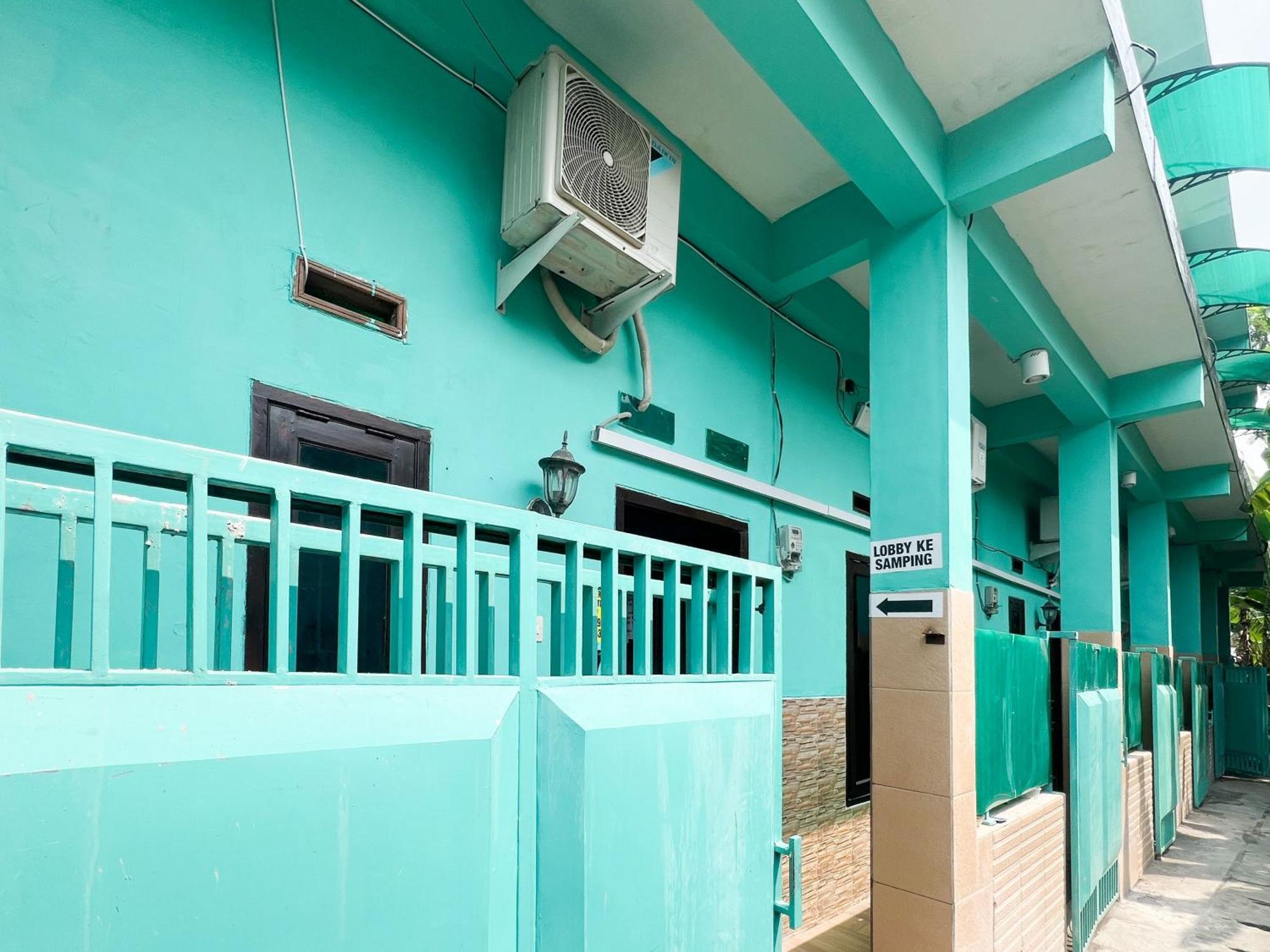 Reddoorz Near Sunrise Mall Mojokerto Exterior photo